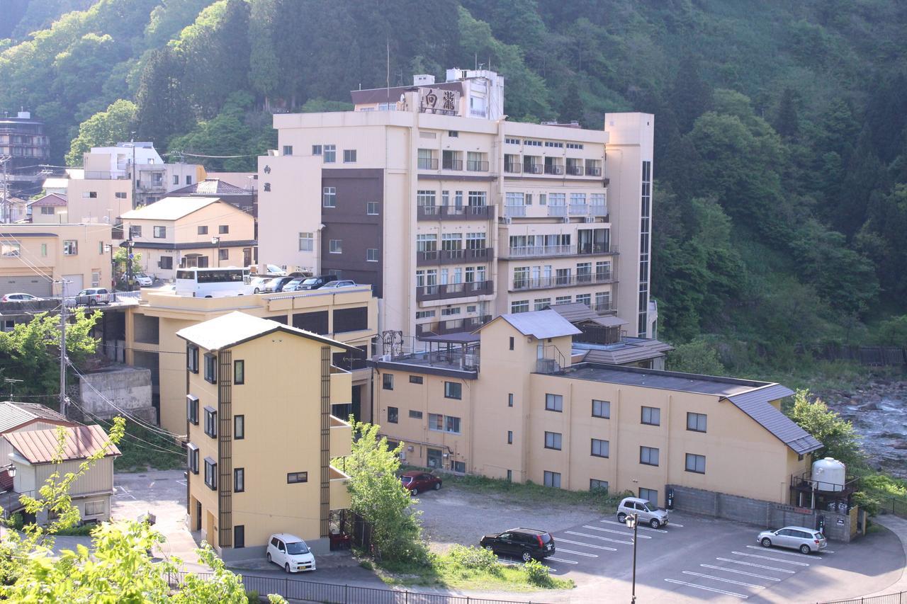 土湯温泉 やすらぎの宿 向瀧旅館 Hotel Fukushima  Exterior photo