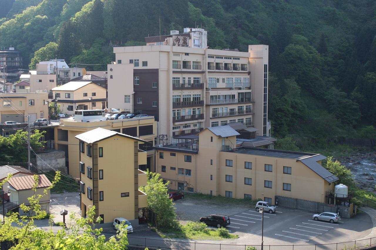 土湯温泉 やすらぎの宿 向瀧旅館 Hotel Fukushima  Exterior photo