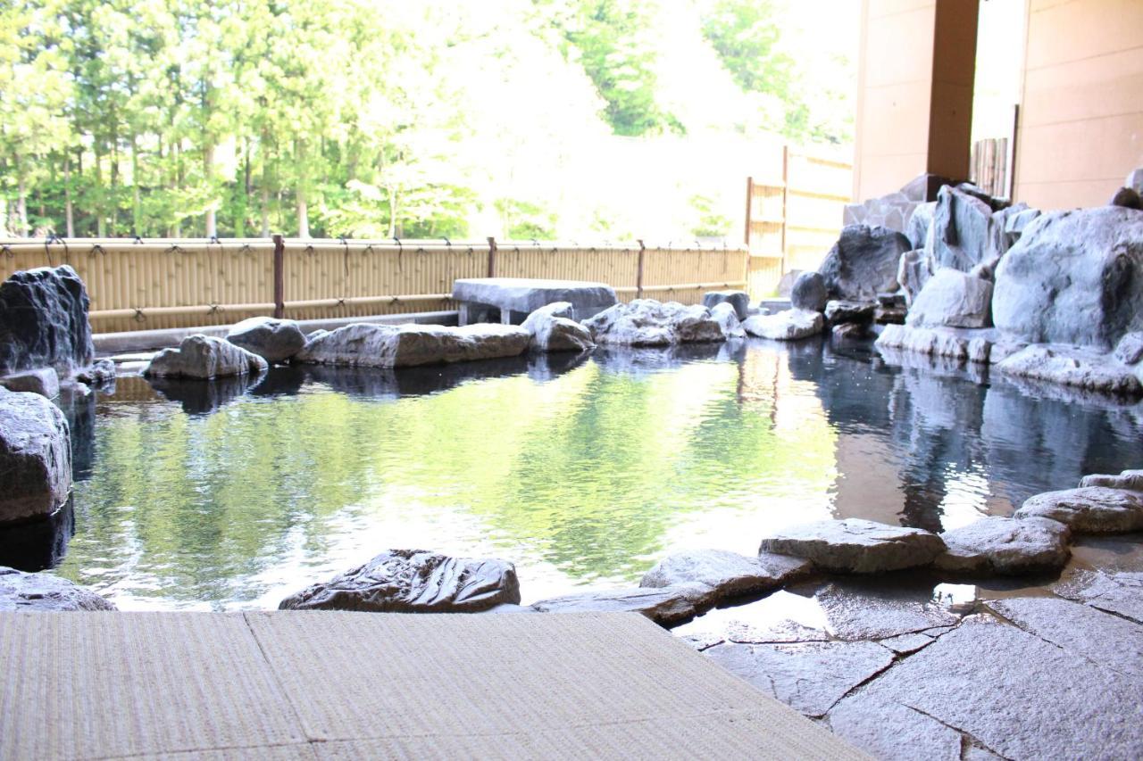 土湯温泉 やすらぎの宿 向瀧旅館 Hotel Fukushima  Exterior photo